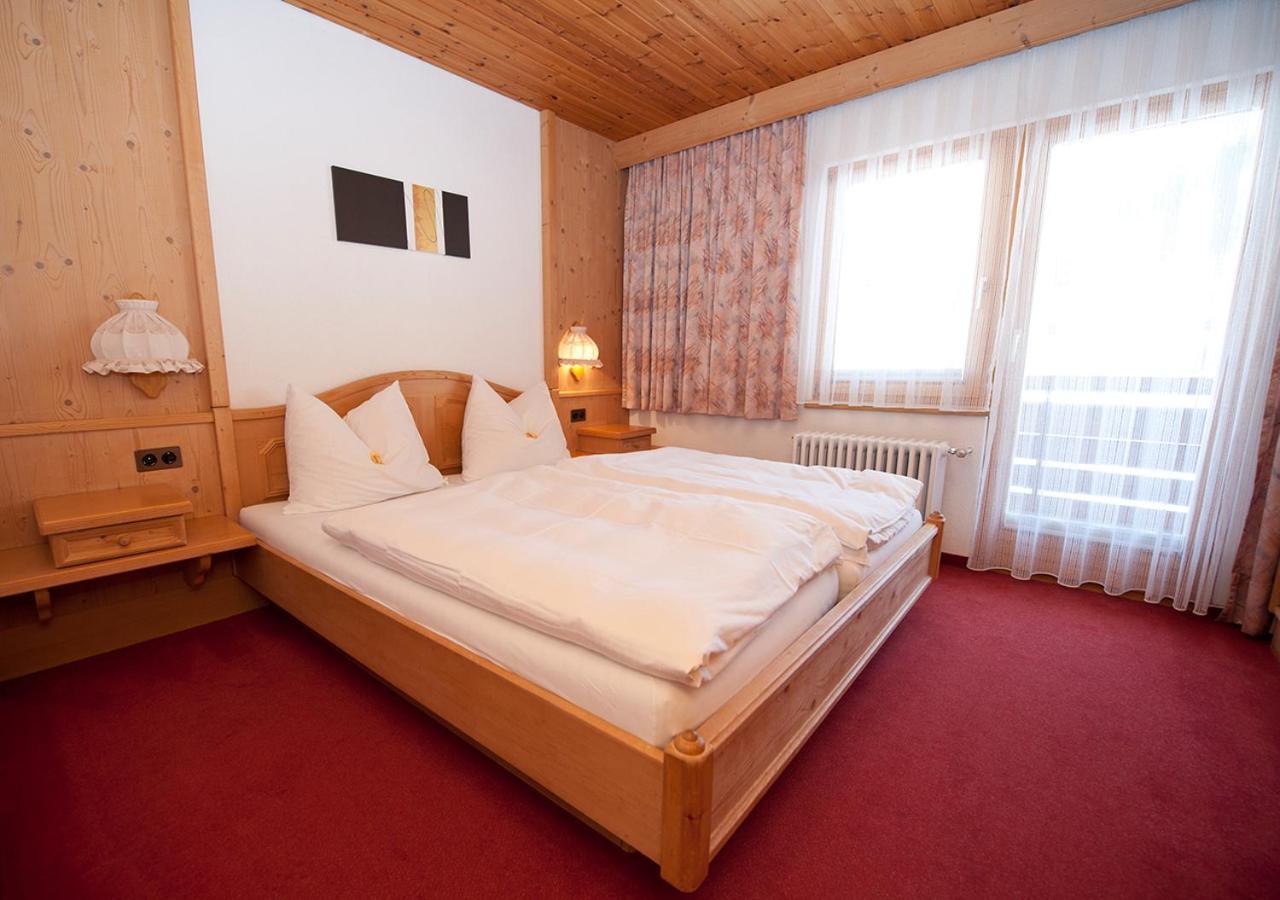 Hotel Garni Bergsonne Samnaun Esterno foto
