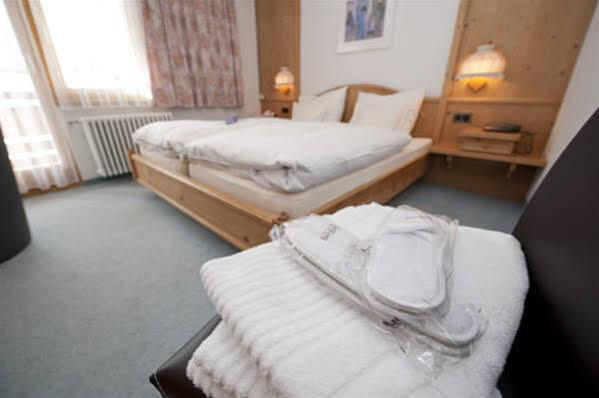 Hotel Garni Bergsonne Samnaun Esterno foto